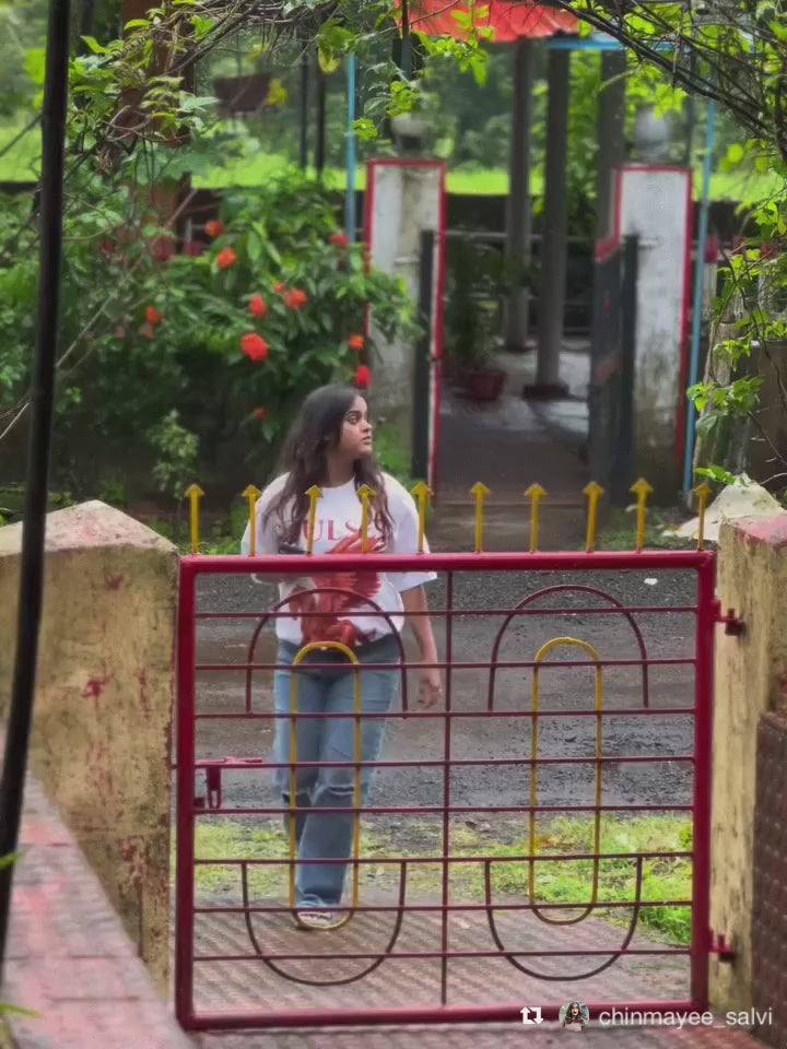 Load video: Chinamyee Salvi wearing the Soulset Mythbourne Tee